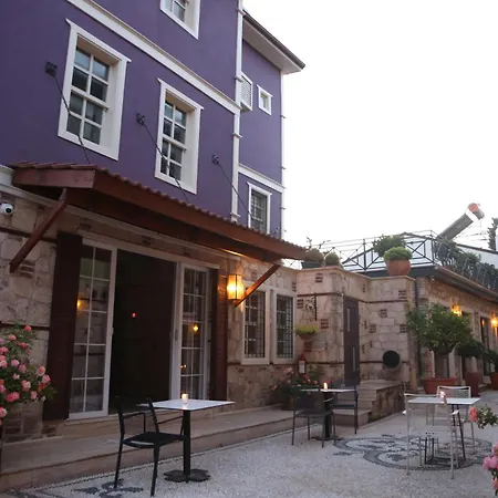 Stunning Studio Flat With Jacuzzi Near Hadrian's Gate 旅馆 安塔利亚